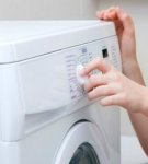 Waarom de wasmachine niet kan worden ingeschakeld en wat te doen in een dergelijke situatie