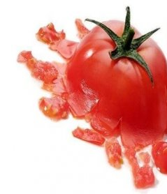 Een tomatenvlek snel verwijderen, de 20 beste huismiddeltjes