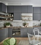 Règles pour combiner le gris dans l'aménagement intérieur de la cuisine et les meilleures idées de design