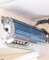 Hoe u een airconditioner thuis met uw eigen handen kunt schoonmaken, de beste remedies