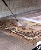 Comment laver un tapis avec un nettoyeur haute pression Karcher à la maison