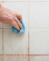 Comment nettoyer et comment laver les joints entre les carreaux dans la salle de bain à la maison