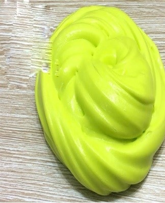 15 recettes pour faire rapidement du slime de dentifrice à la maison