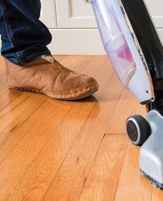 Quel est le meilleur aspirateur pour sols stratifiés, revue des 12 meilleurs modèles