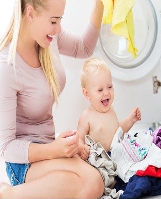 Hoe babykleding voor pasgeborenen op de juiste manier in de wasmachine te wassen