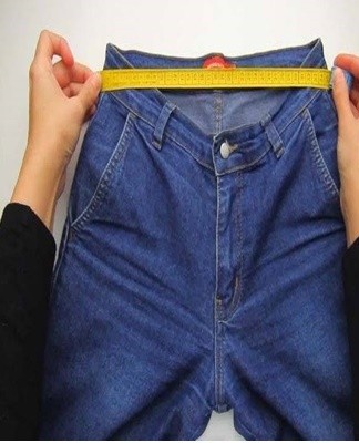 Parfois, la taille de la taille change d'une quantité décente, puis tous les modèles de jeans deviennent petits.