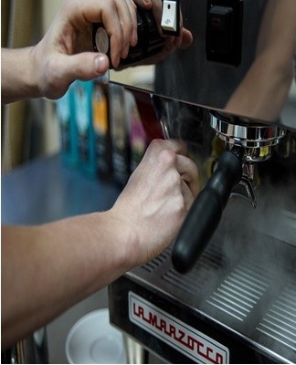 Instructions pour nettoyer les machines à café de différents fabricants et les meilleurs produits