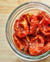 Comment conserver les tomates séchées au soleil à la maison