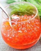 Comment et combien peut-on conserver le caviar rouge à la maison ?