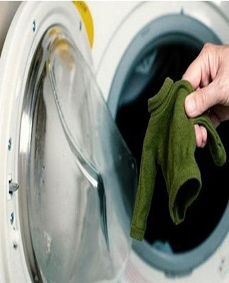 Ne séchez pas les objets dans un sèche-linge ou sur un radiateur, cela les endommagerait.