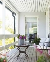 Règles de conception de balcon de style provençal et les meilleures idées pour un beau design