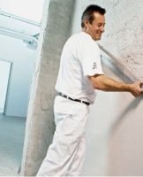 Quel plâtre choisir pour la décoration murale dans la salle de bain et règles d'application