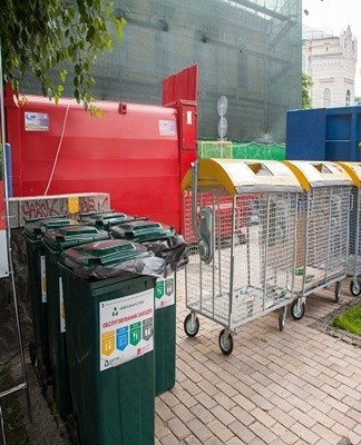 Dit type tank is bedoeld voor het afvoeren van plastic flessen.