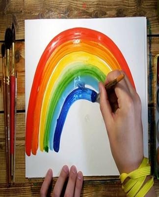 Tutoriels sur la création de dessins simples avec des peintures pour enfants et ce qui peut être dessiné