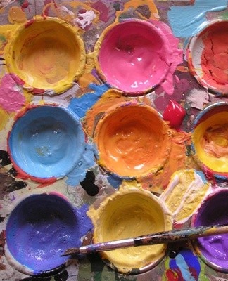 Quel que soit le type de peinture, vous devez vous assurer qu'elle convient au revêtement de plâtre.